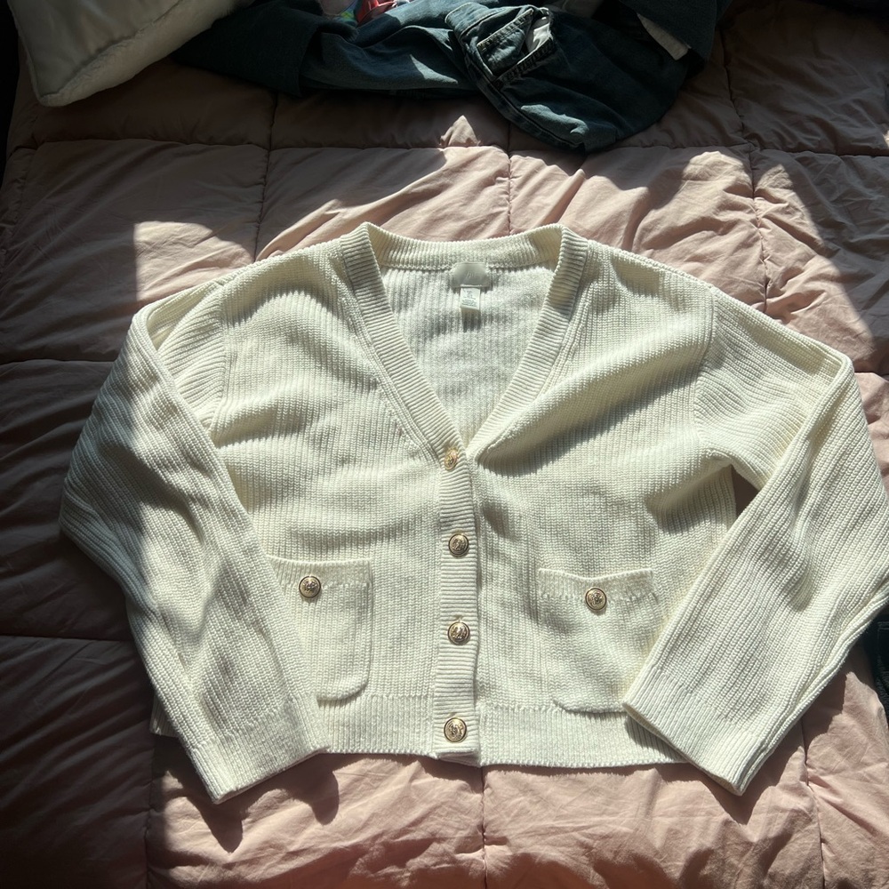 H&M Cream Cardigan Sweater V-Neck Knit